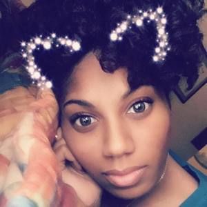 Meet your Posher, Yanique